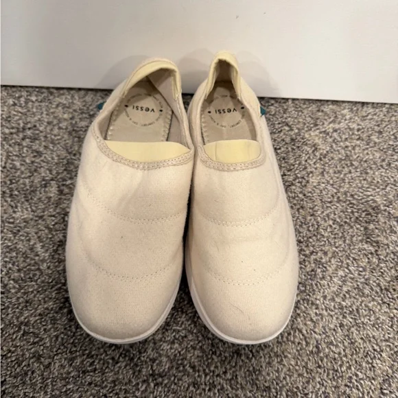 Vessi Sunday Cream Slip-On Sneakers size 5 - Picture 2 of 6
